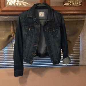 Denim Jacket 80% Cotton, 19% Polyester, 1% Spandex