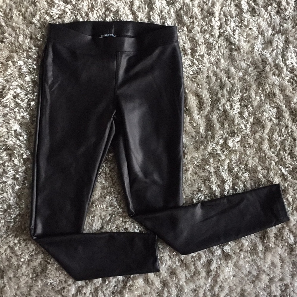 Express scuba leggings