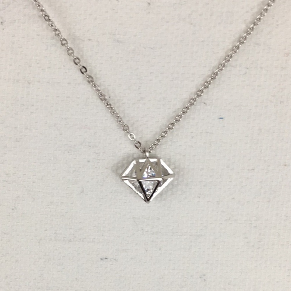 Diamond Shaped Cage Pendant Silver