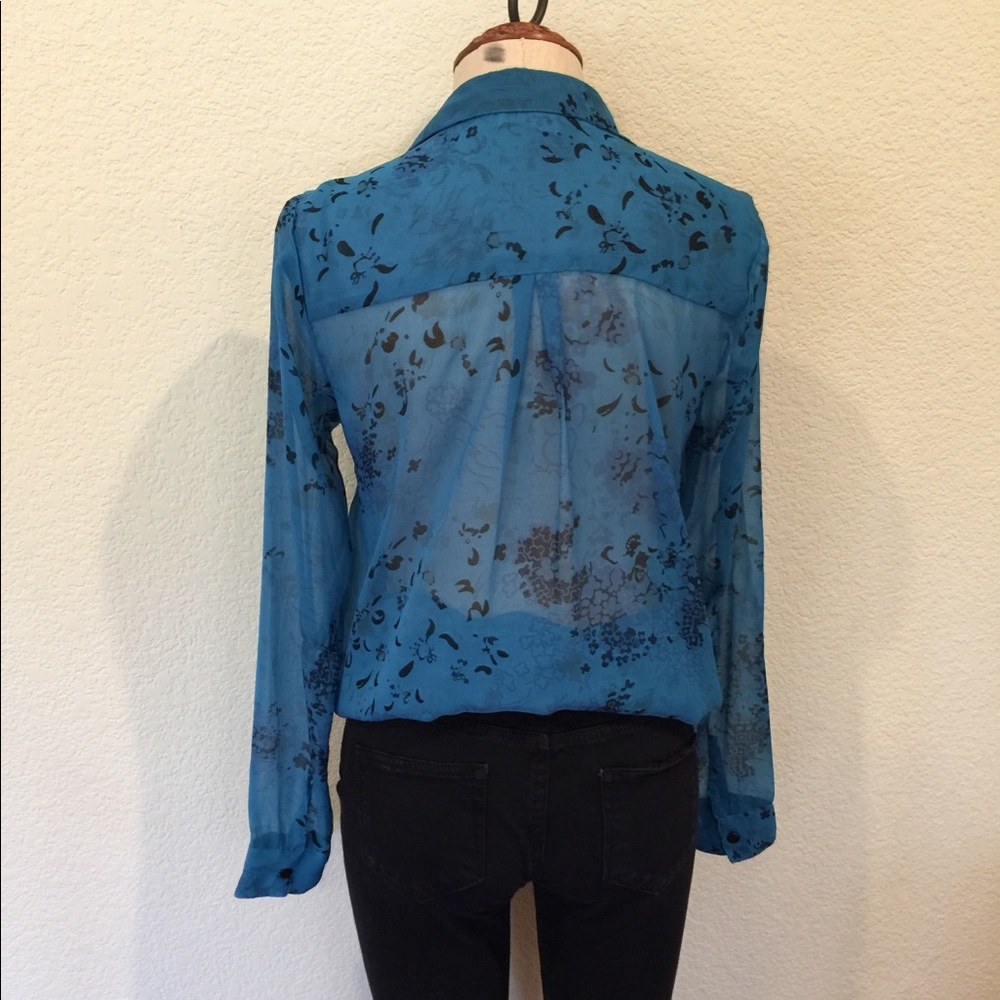 Blue blouse - Picture 3 of 4