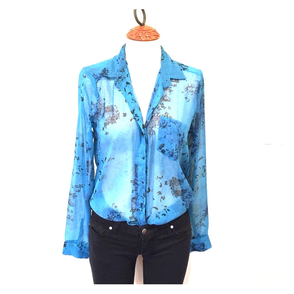 Blue blouse