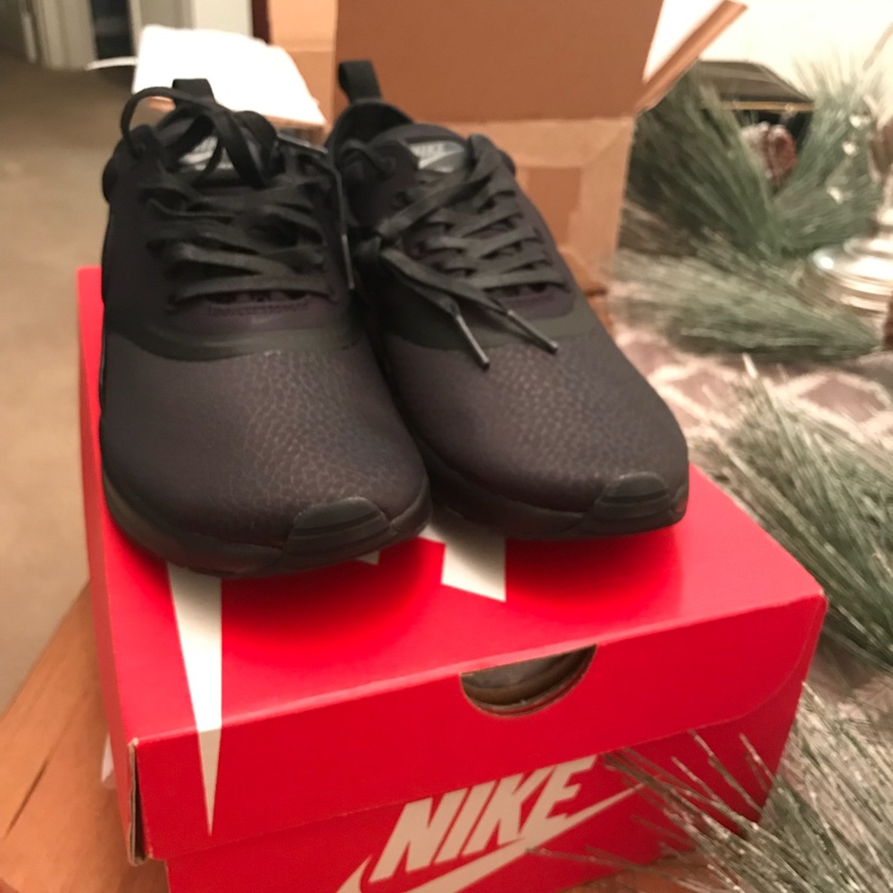 Women’s Nike air max Thea ultra premier