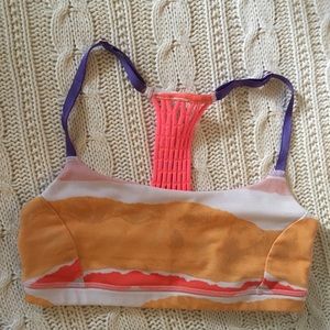 Lululemon sports bra