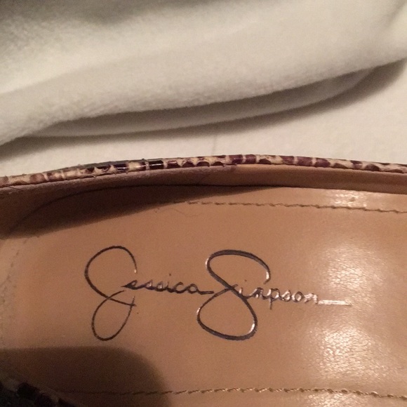 Shoes - Picture 2 of 4