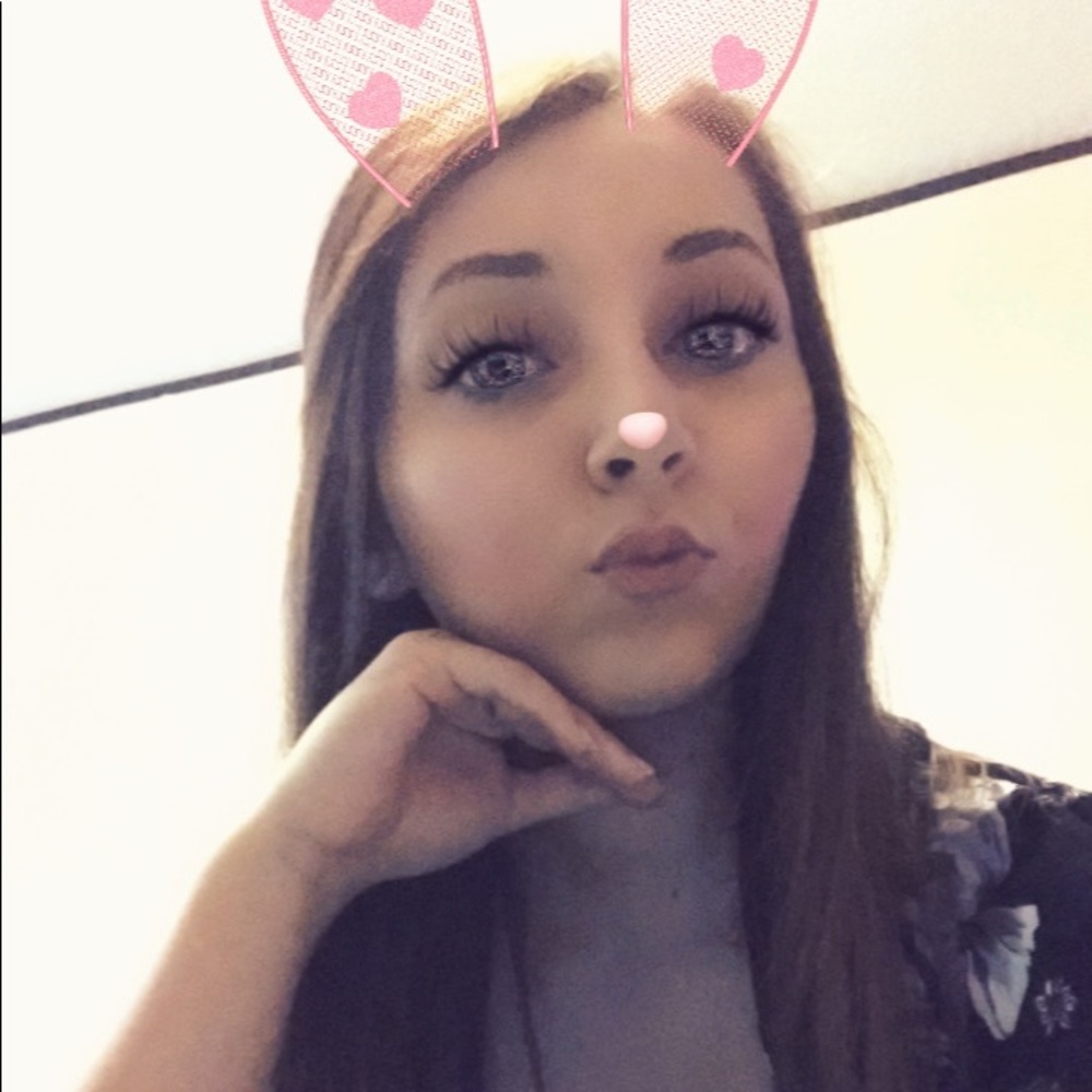 Meet your Posher, Cori