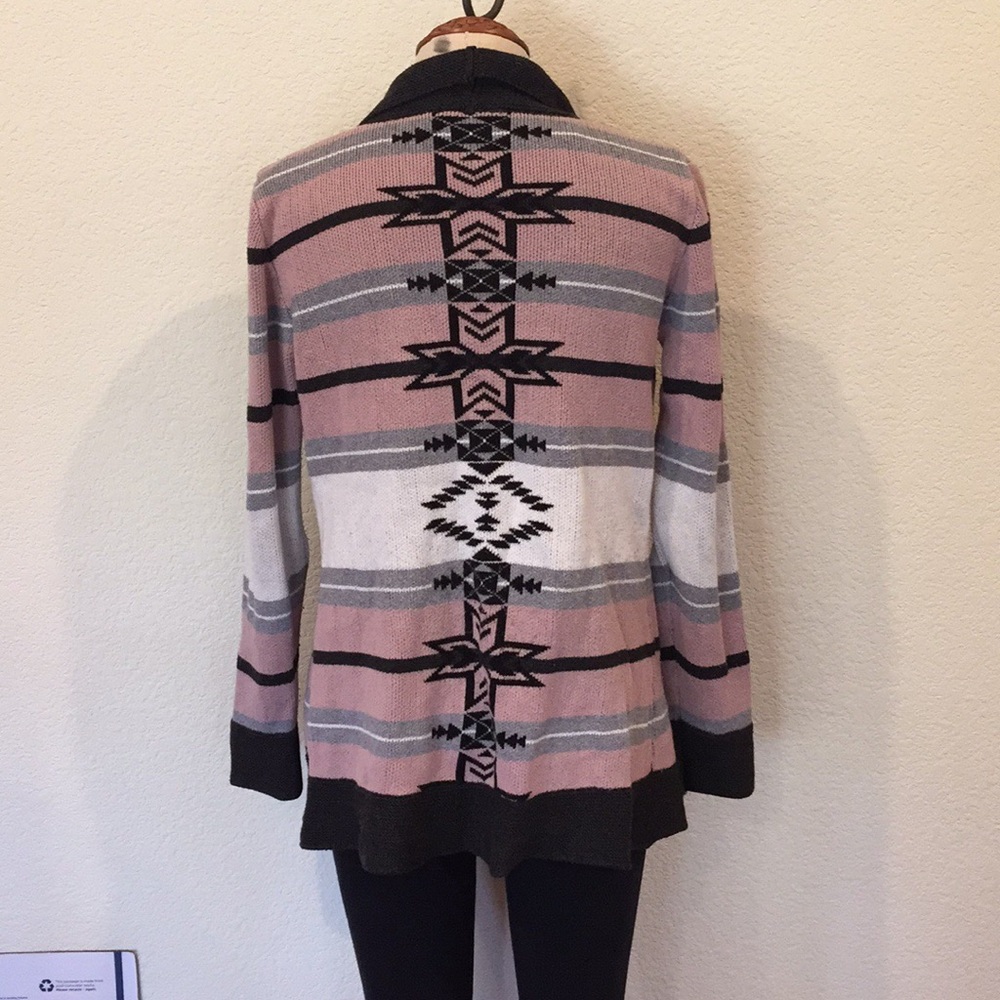 Cardigan - Picture 2 of 2