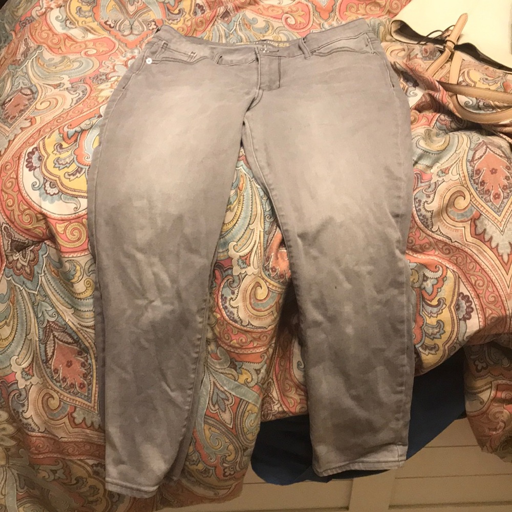 Old navy rockstar mid-rise GREY jeans.