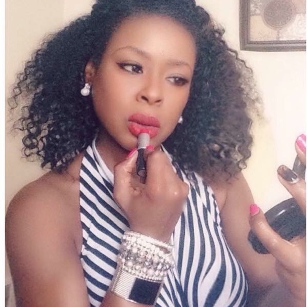 Meet your Posher, Meleika