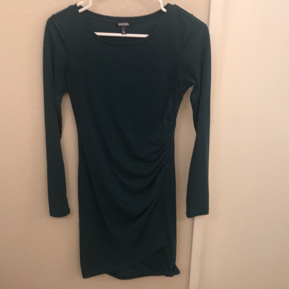 Tildon forest green long sleeve dress