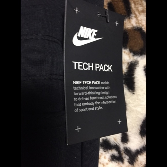 Nike tech pants - Picture 4 of 4