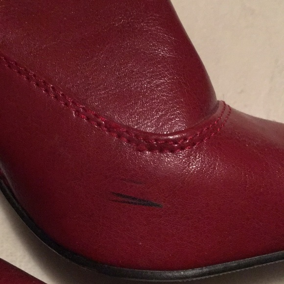 Boots - Picture 3 of 4