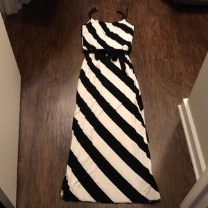 White House Barack market maxi dress