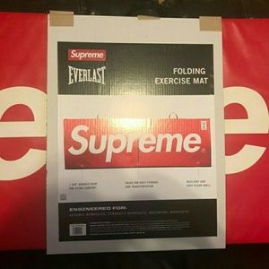 Supreme Everlast Exercise Mat