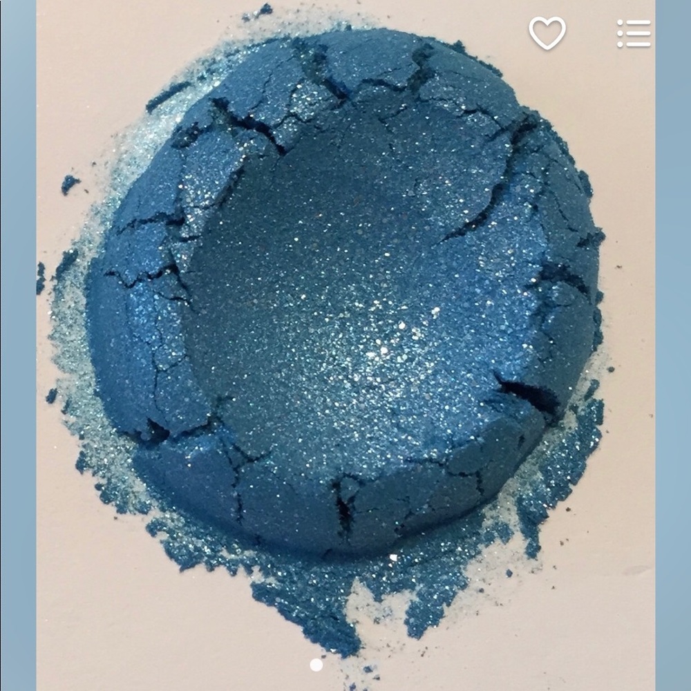 Mineral Eyeshadow in Cinderella