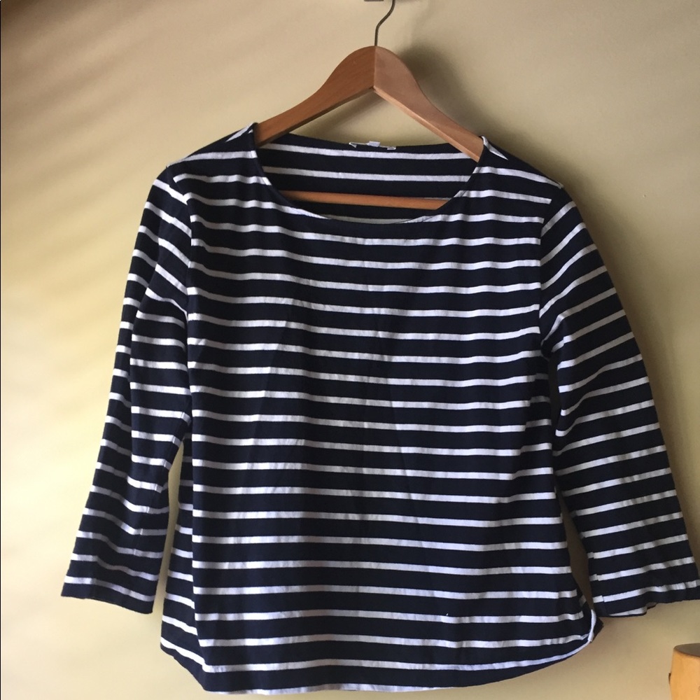 A striped navy shirtfront community