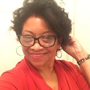 Meet your Posher, Sheila