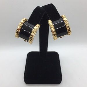 St. John Hoop Earrings Black / Gold Tone Hearts