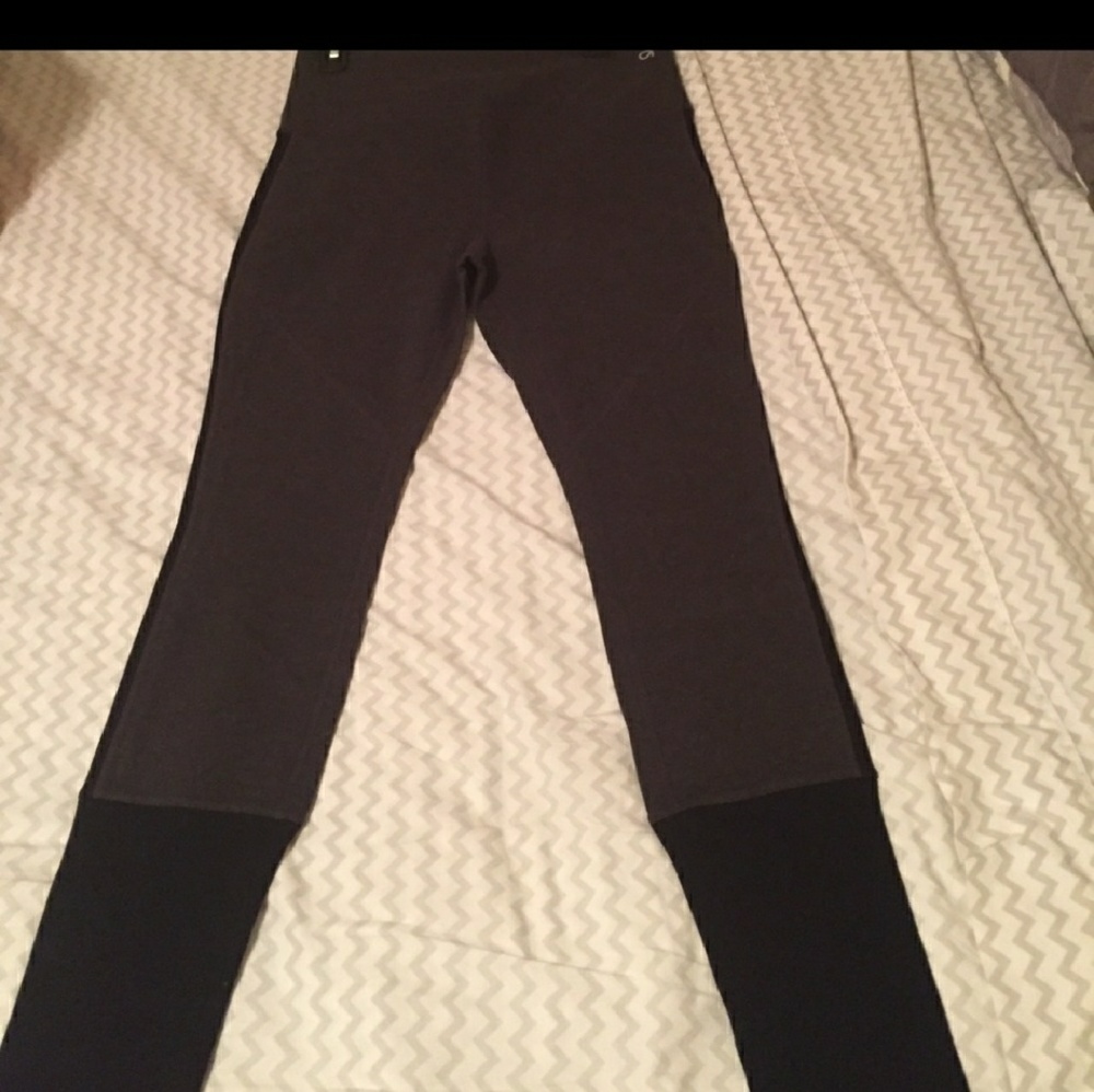 Gap black leggings