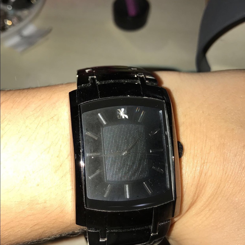 Men’s Watch - Picture 2 of 5