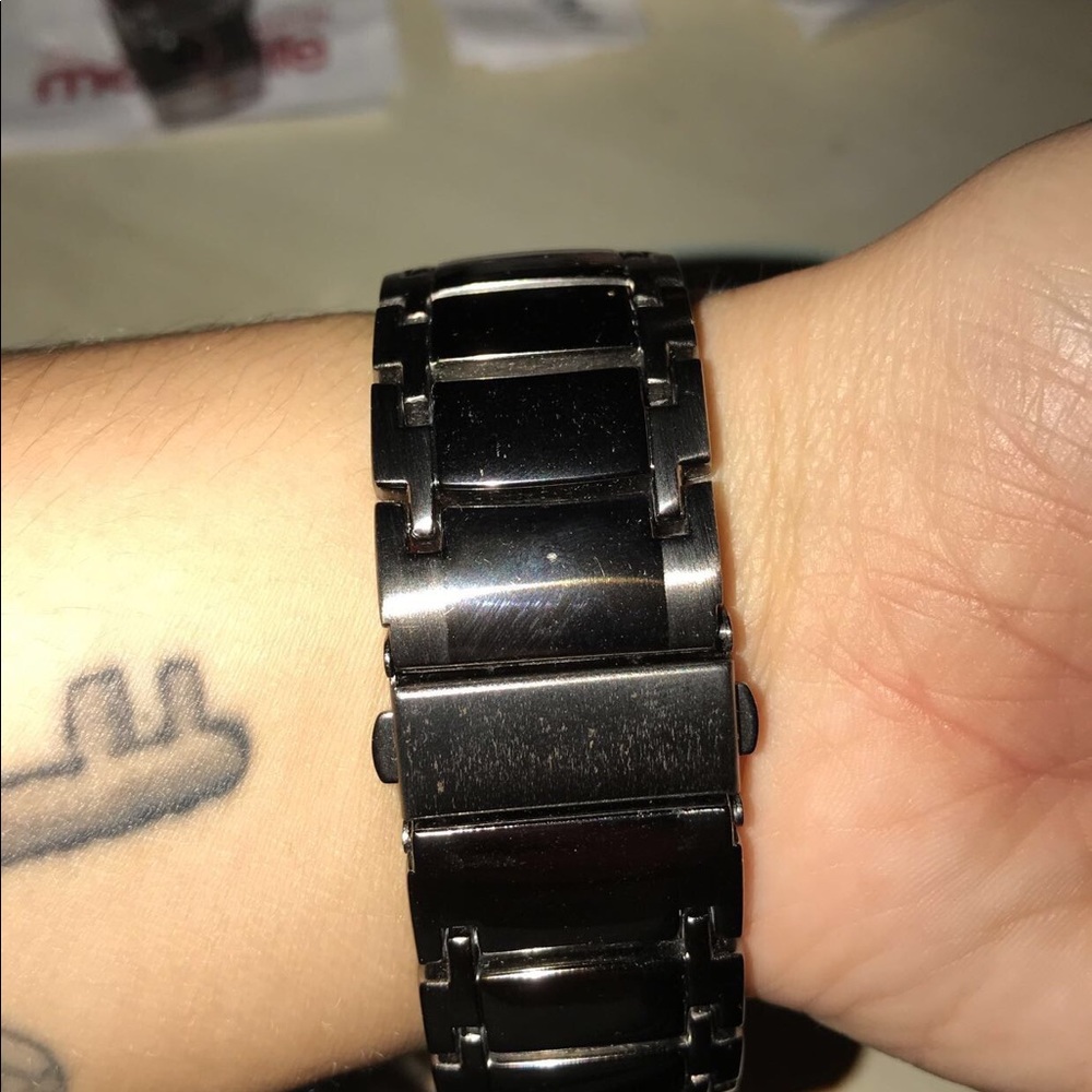 Men’s Watch - Picture 3 of 5