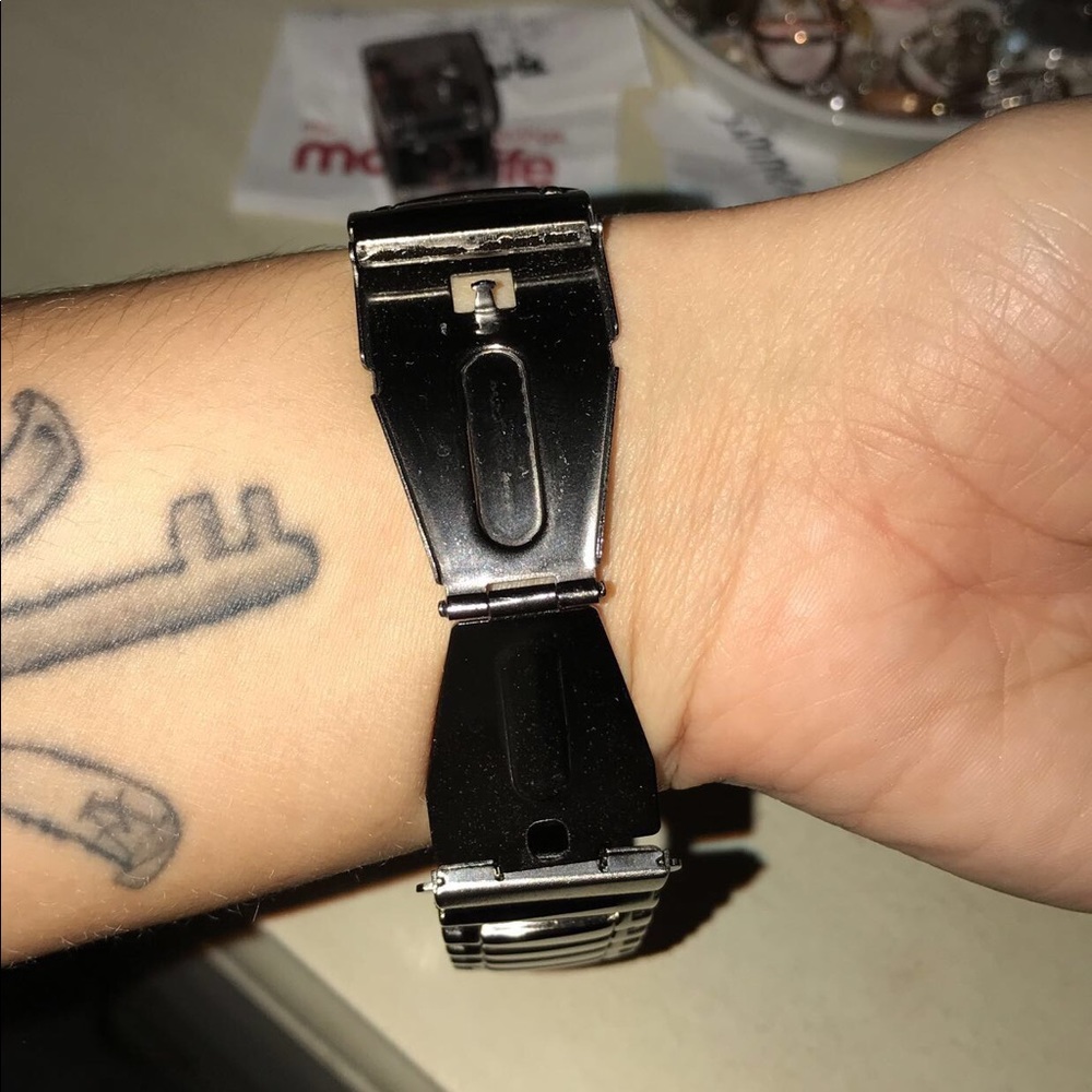 Men’s Watch - Picture 4 of 5