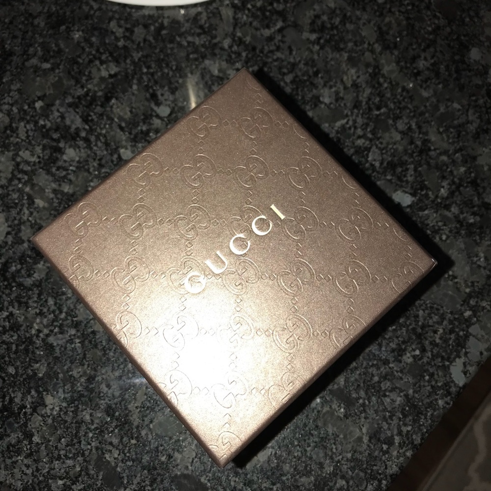 Gucci 14k gold bracelet .