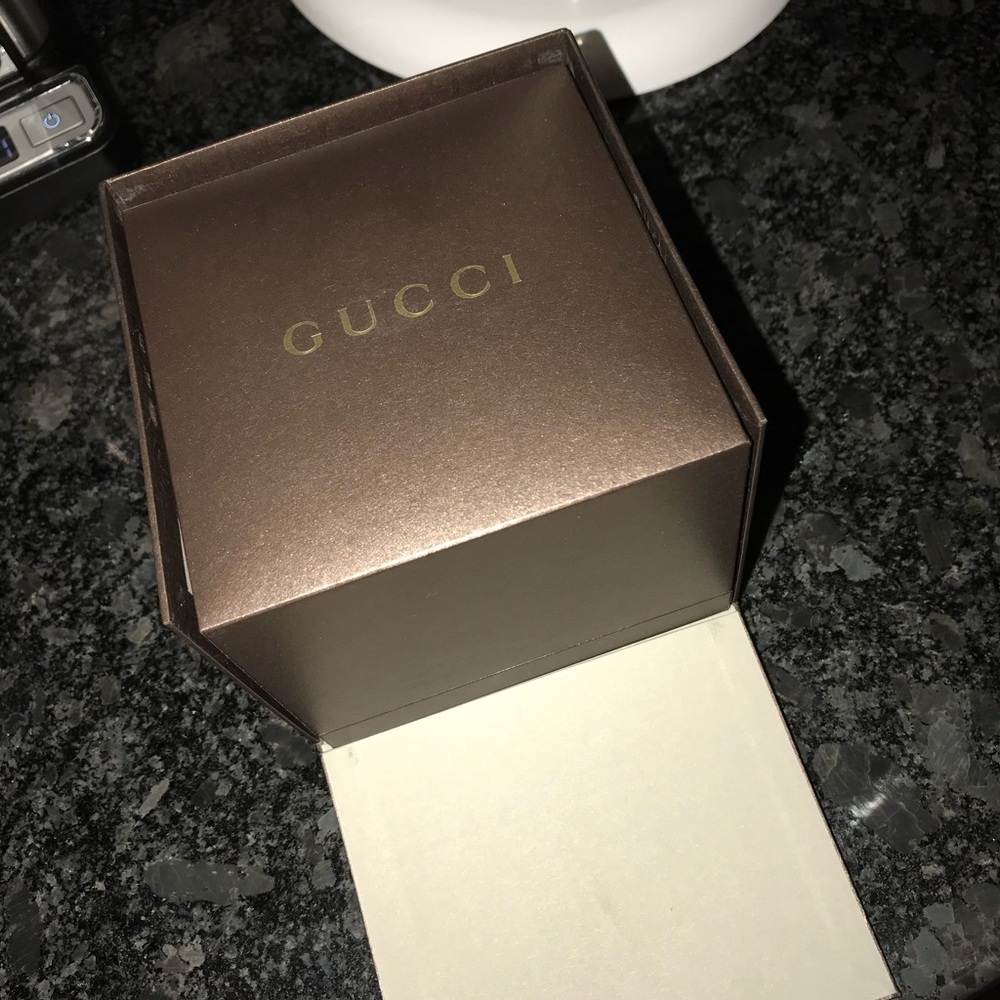 Gucci 14k gold bracelet . - Picture 2 of 5