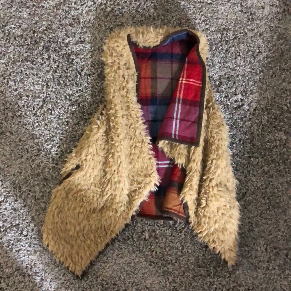 Reversible vest
