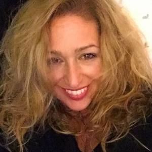 Meet your Posher, Dee