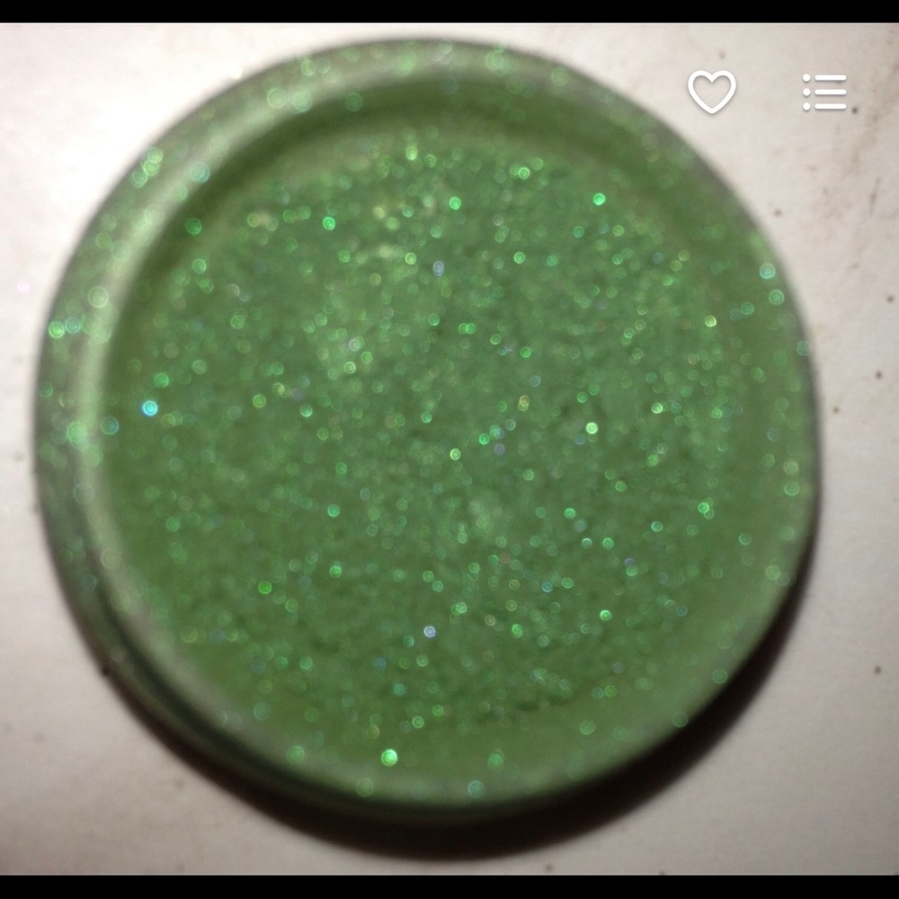 Mineral Eyeshadow in Clover