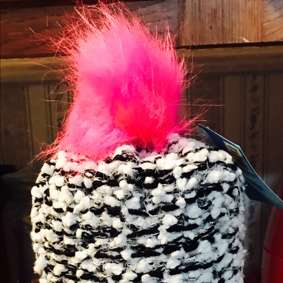 NWT PRECIOUS HAT WITH A PINK POOF ON TOP - Picture 2 of 3