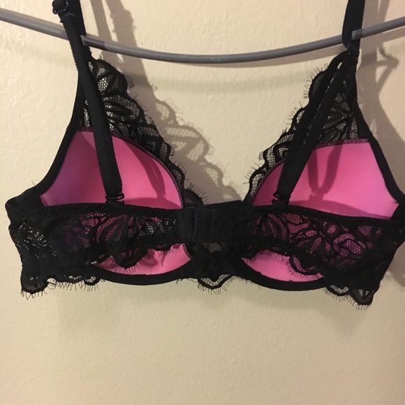 Victoria’s Secret PINK bra - Picture 2 of 3