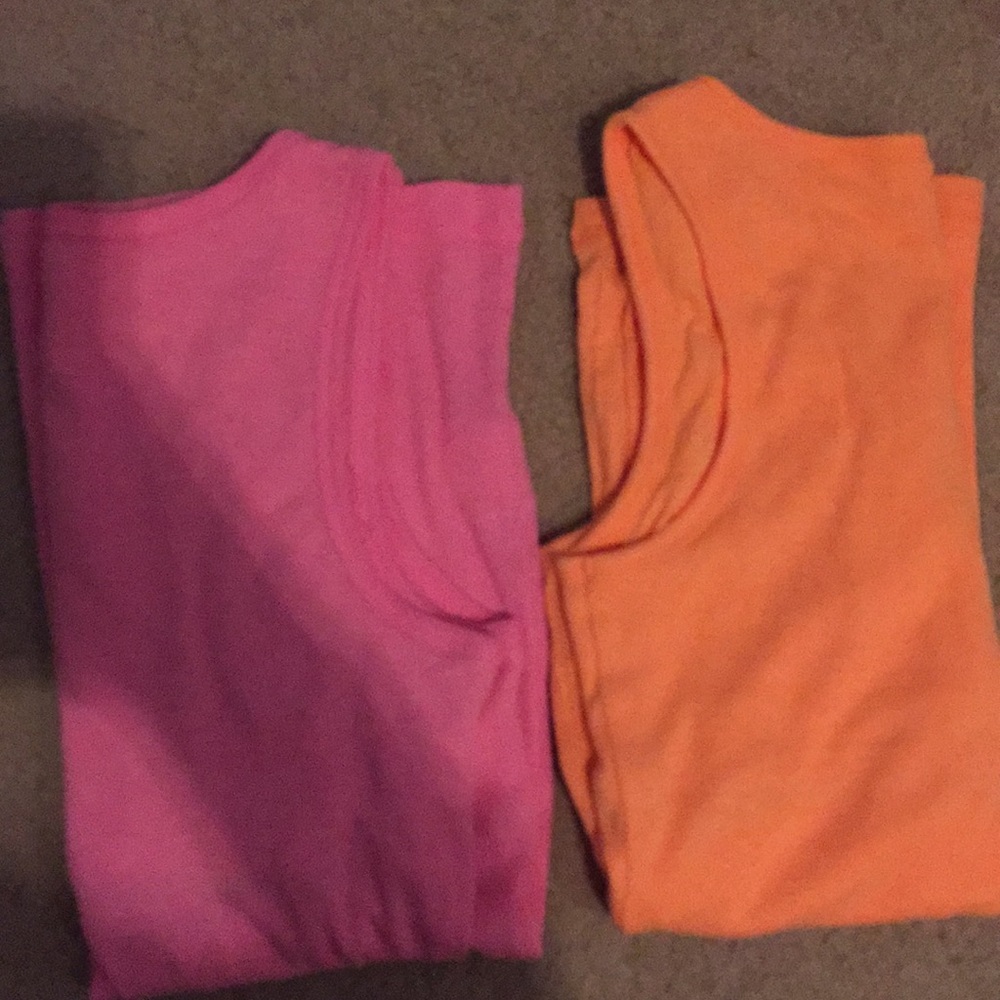 2 tank tops