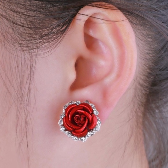 *SOLD!* Red Rose Stud Earrings - Picture 4 of 4