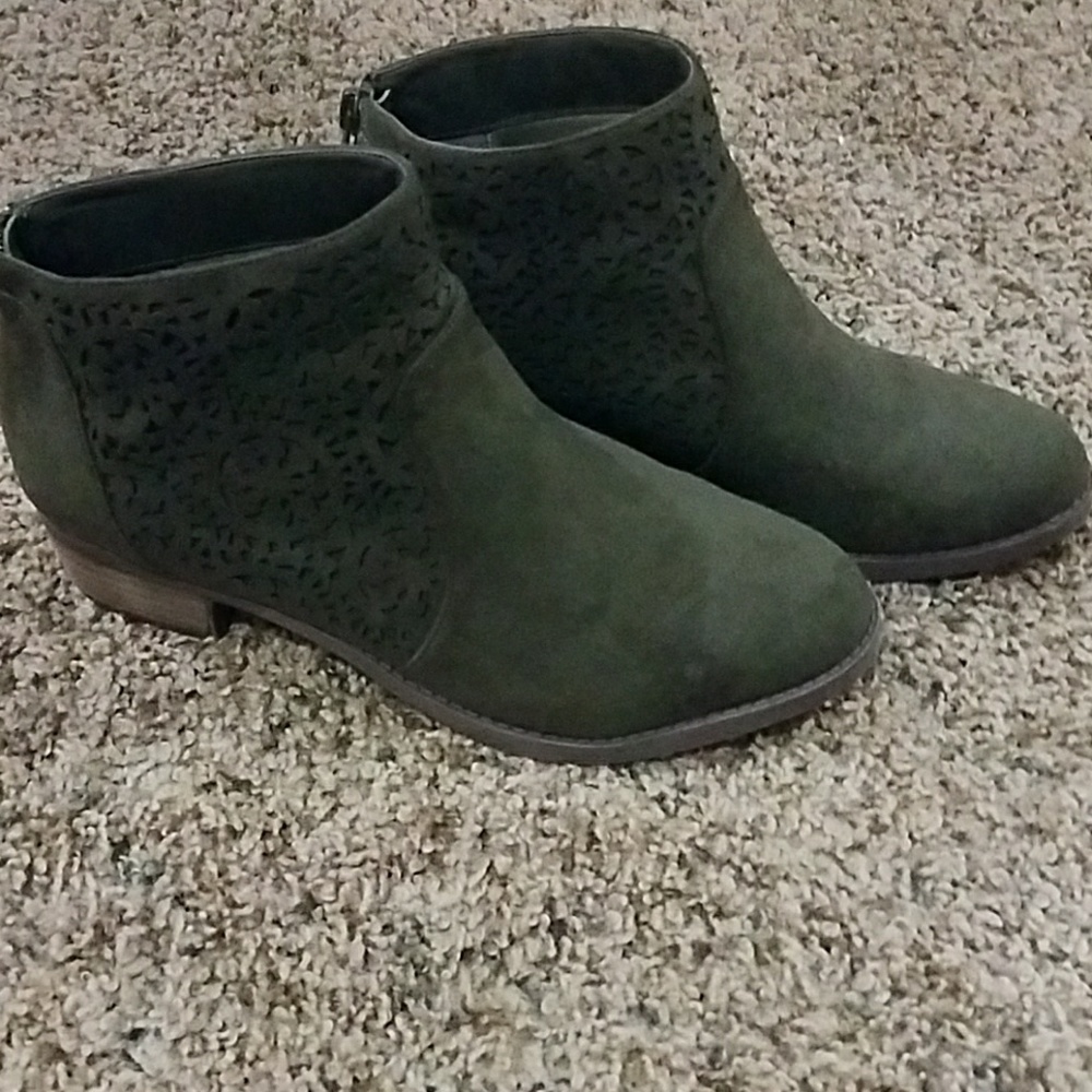 Ankle boots