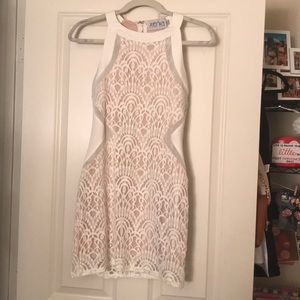Xenia Boutique White Lace Dress