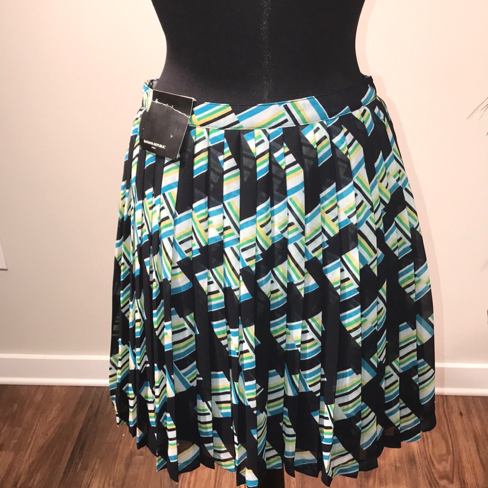 Pleaded Banana Republic skirt SZ:6