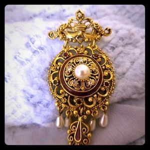 Vintage FLORENZA Signed Victorian Style Gold Tone