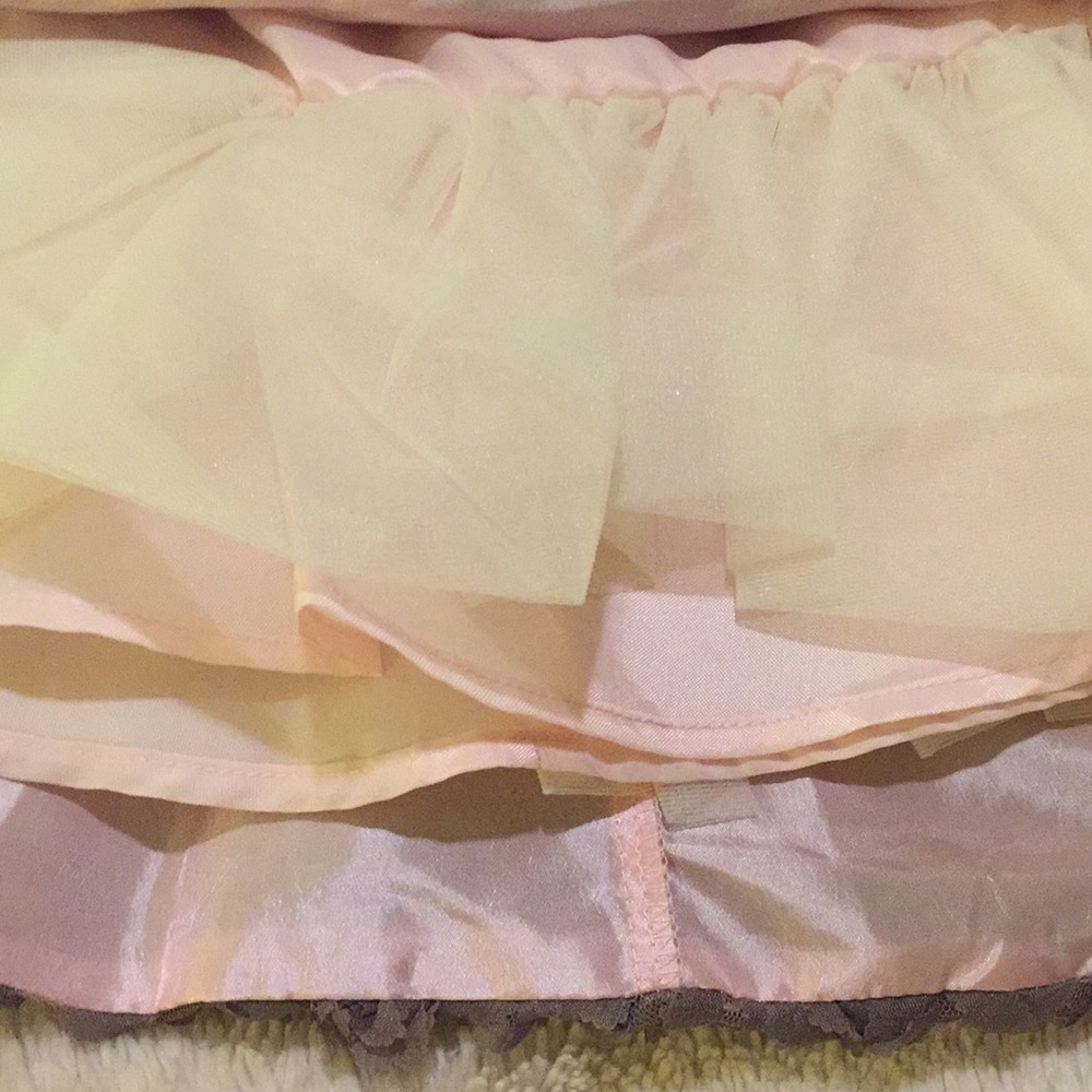 Isabella & Chloe Ruffled Dress - Picture 5 of 5
