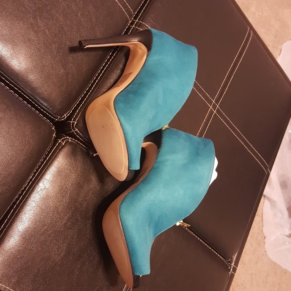 SHOEDAZZLE - Picture 3 of 3