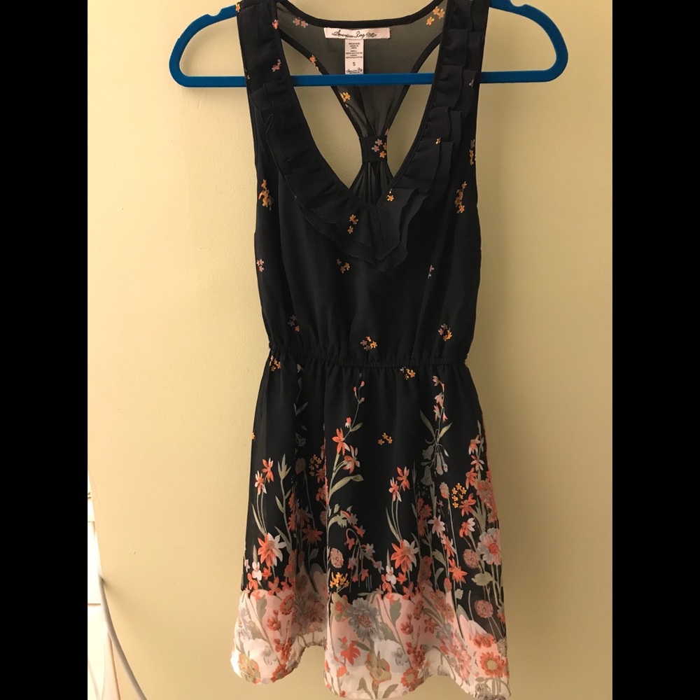 American Rag floral vneck dress