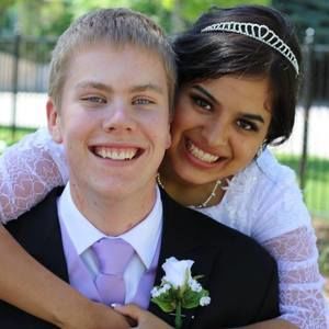 Meet your Posher, Cynthia