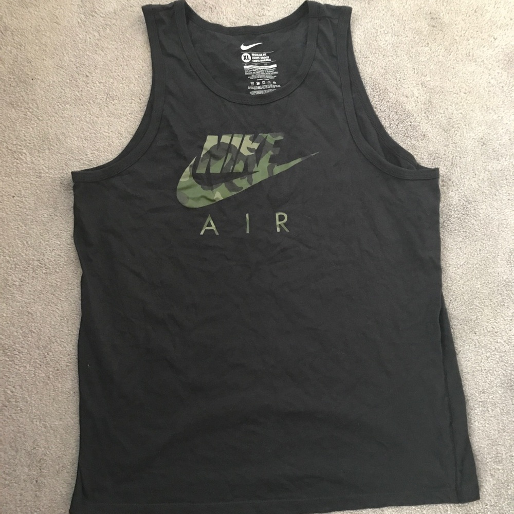 Men's Nike shirt