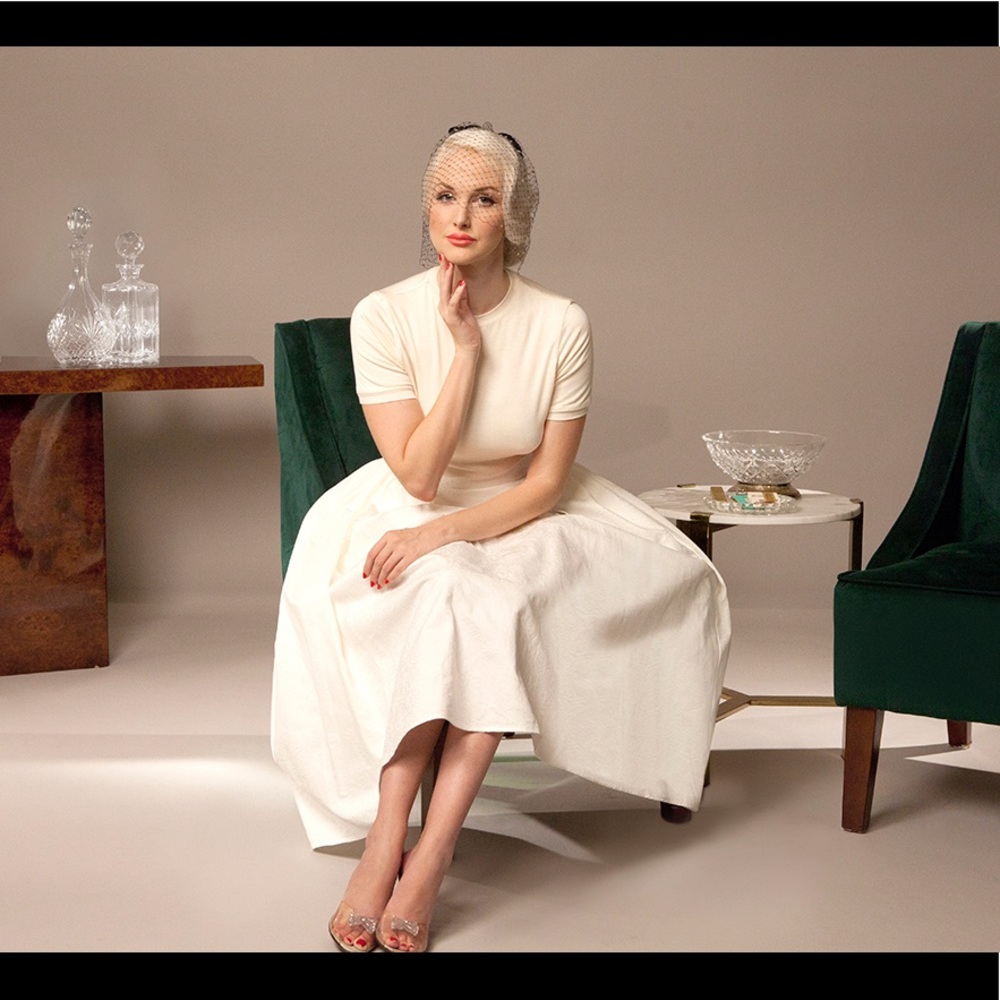 Full Skirt Vintage Inspired Audrey Hepburn Style - Picture 3 of 4