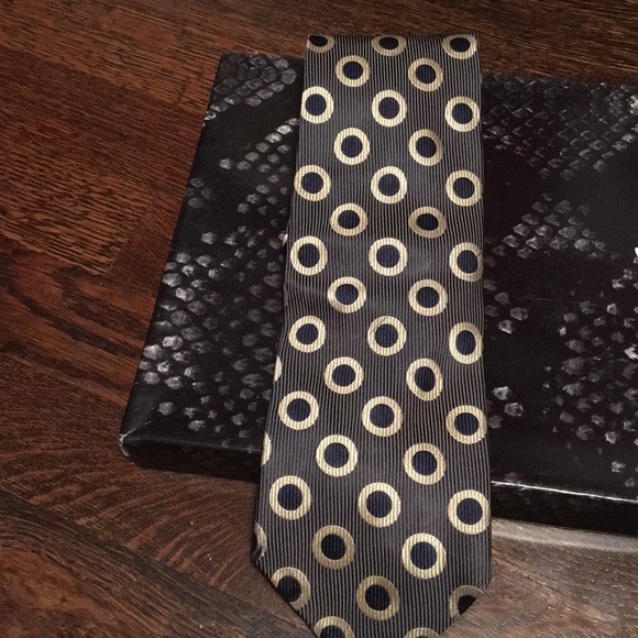 Giorgio Redaelli Other - Giorgio Redalli men's tie 100% silk made in Italy