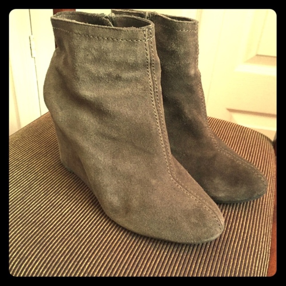 Chinese Laundry Wedge Booties