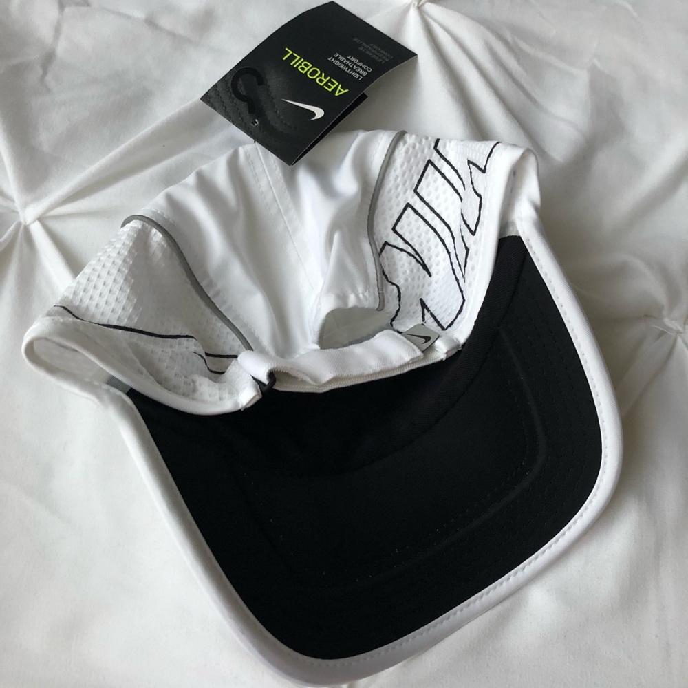 Women’s Nike Aerobill Running Cap Hat - Picture 3 of 7