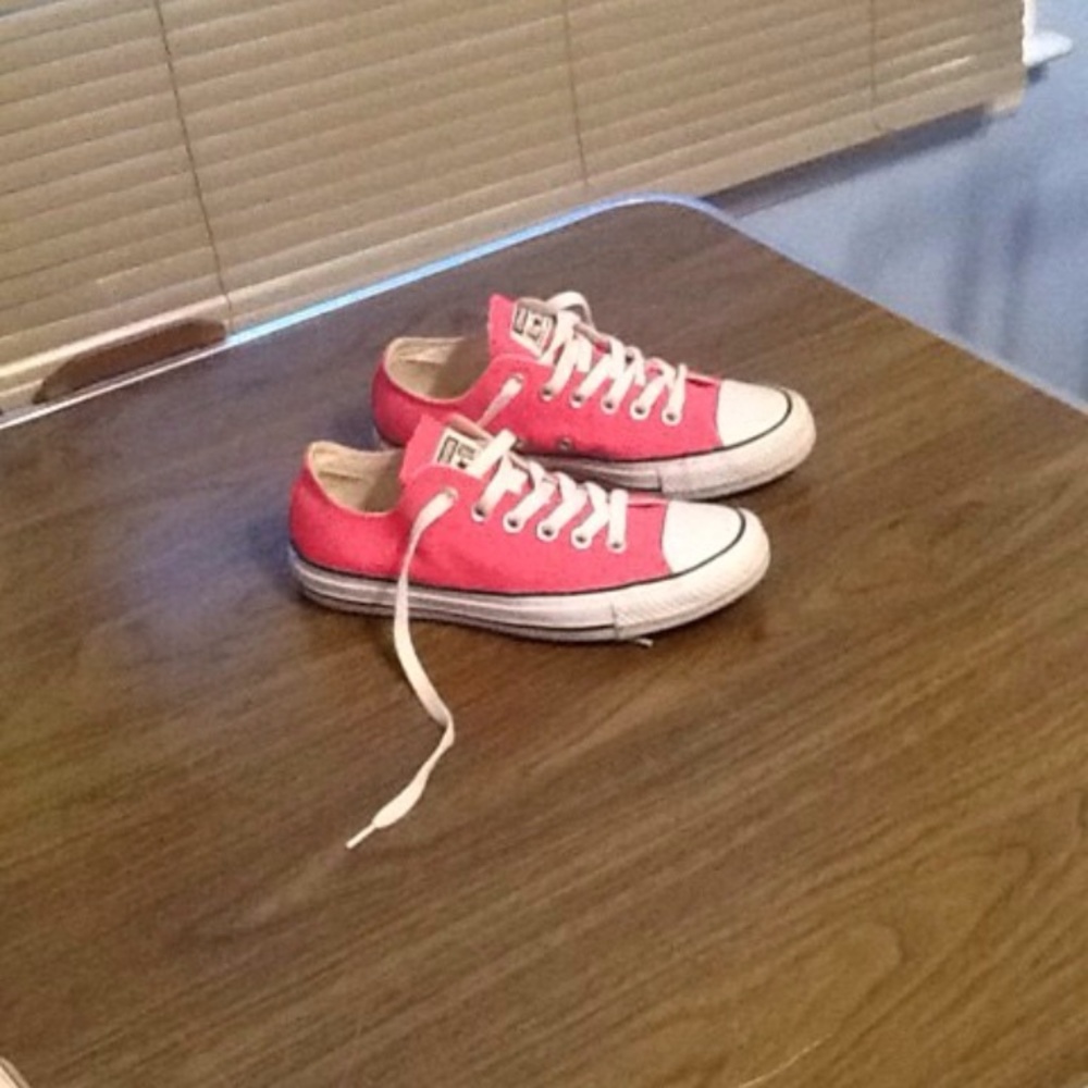 Pink converse
