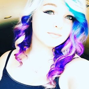 Meet your Posher, Faizah