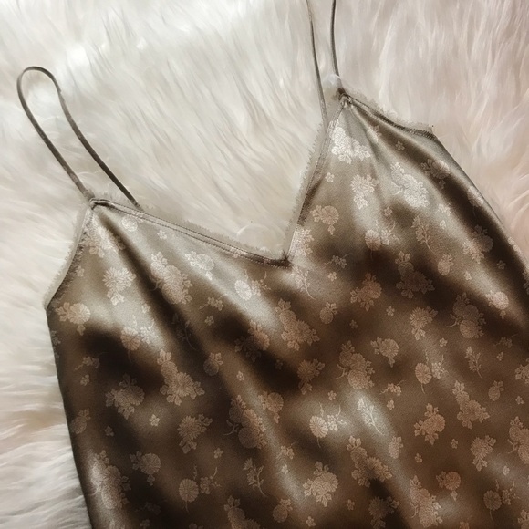 VINCE V-Neck Floral Print Silk Tank Top sz Small - Picture 2 of 4